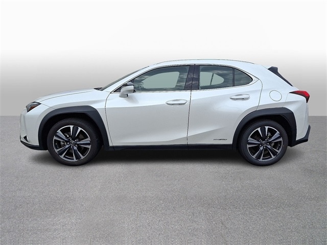 Thumbnail: 2021 Lexus UX - 7