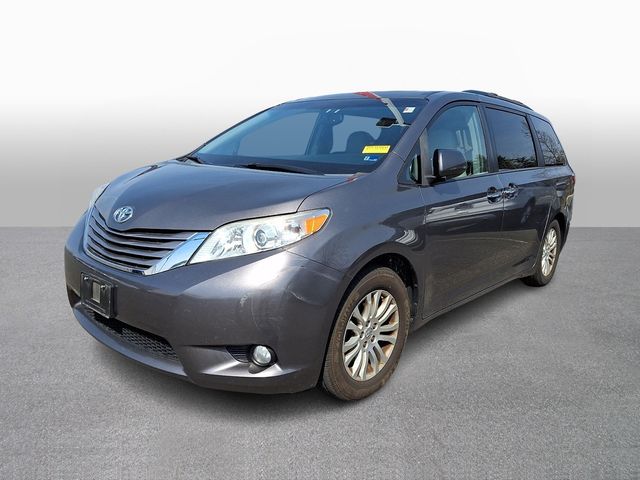 2015 Toyota Sienna XLE -
                  Springfield, VA