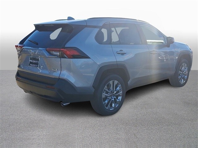 Thumbnail: 2025 Toyota RAV4 - 4