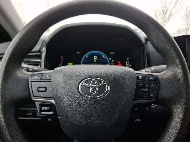 Thumbnail: 2025 Toyota Camry - 18