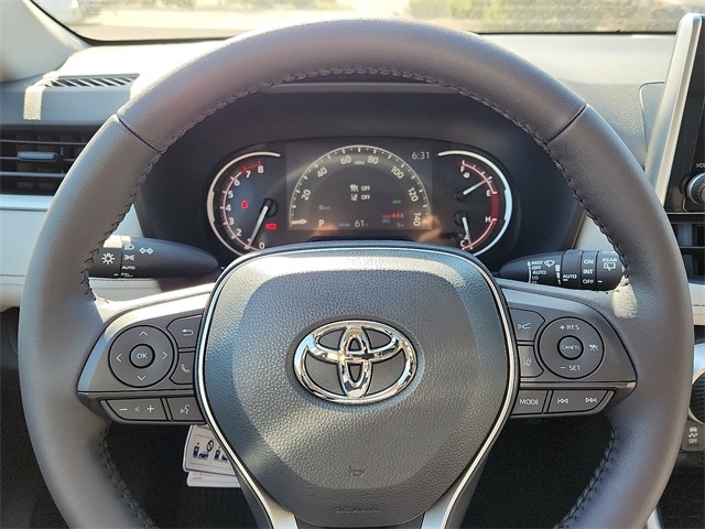 Thumbnail: 2025 Toyota RAV4 - 13