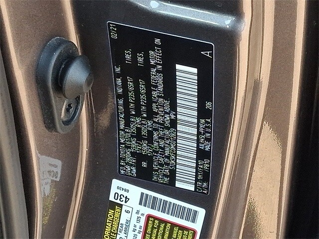 Thumbnail: 2021 Toyota Sienna - 29