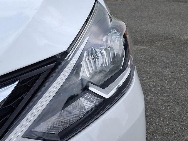 Thumbnail: 2016 Nissan Sentra - 9