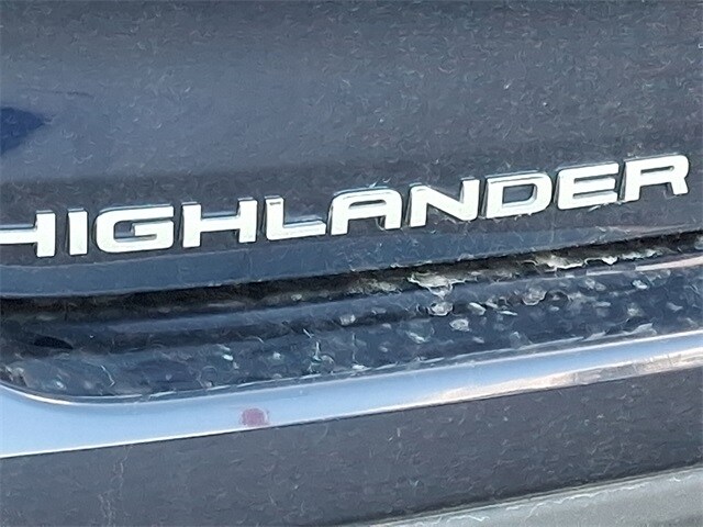 Thumbnail: 2021 Toyota Highlander - 9