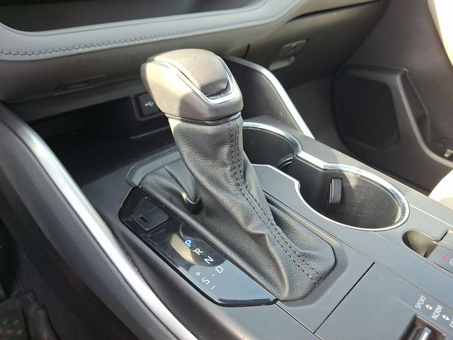 Thumbnail: 2021 Toyota Highlander - 16