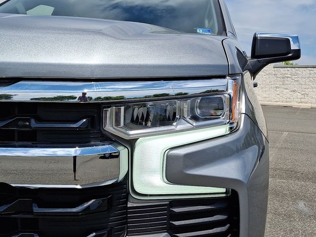 Thumbnail: 2026 Chevrolet Silverado 1500 - 9