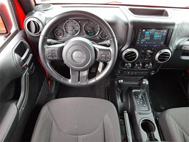 Thumbnail: 2017 Jeep Wrangler - 11