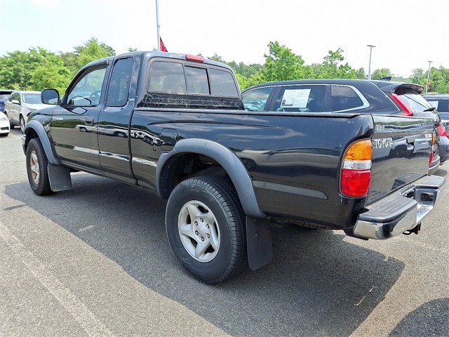 2002 Toyota Tacoma PreRunner 8