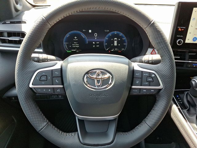 Thumbnail: 2026 Toyota Sienna - 16