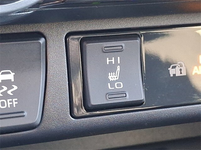 Thumbnail: 2025 Toyota RAV4 - 19