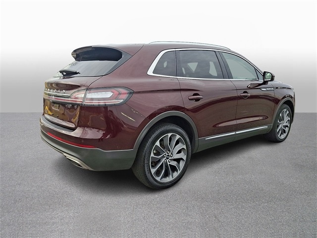 Thumbnail: 2022 Lincoln Nautilus - 4