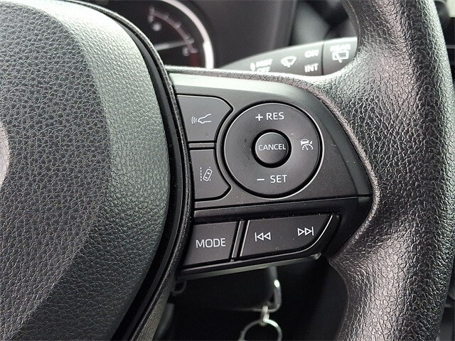 Thumbnail: 2025 Toyota RAV4 - 21