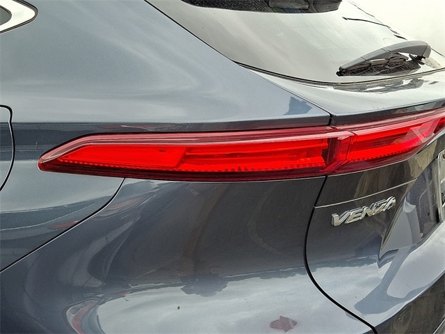 Thumbnail: 2021 Toyota Venza - 6