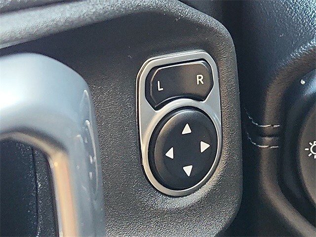 Thumbnail: 2025 Jeep Wrangler - 23