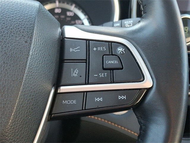 Thumbnail: 2023 Toyota Highlander - 23