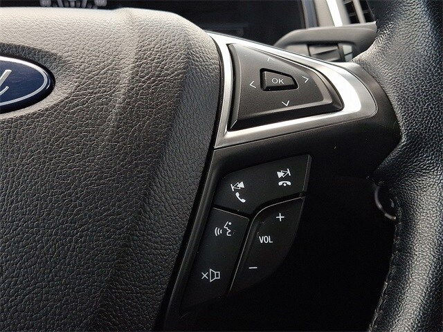 Thumbnail: 2022 Ford Edge - 15