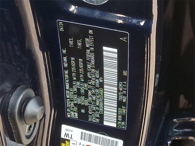 Thumbnail: 2024 Toyota Highlander - 27