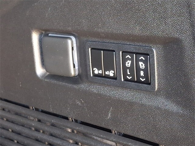 Thumbnail: 2021 GMC Yukon - 34