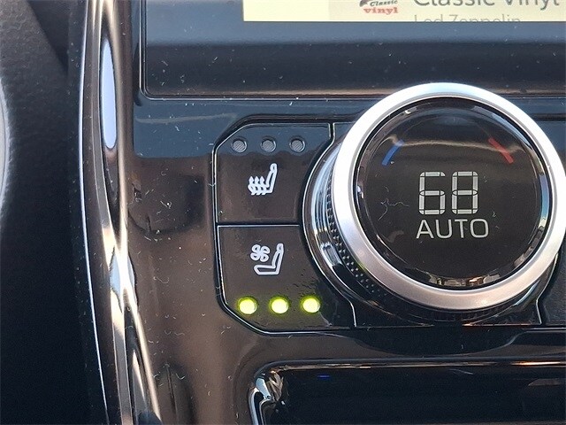 Thumbnail: 2026 Toyota Highlander - 29