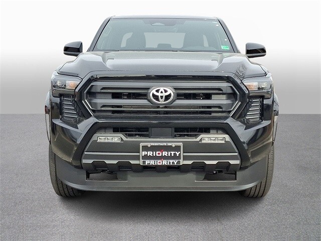 Thumbnail: 2025 Toyota Tacoma - 2