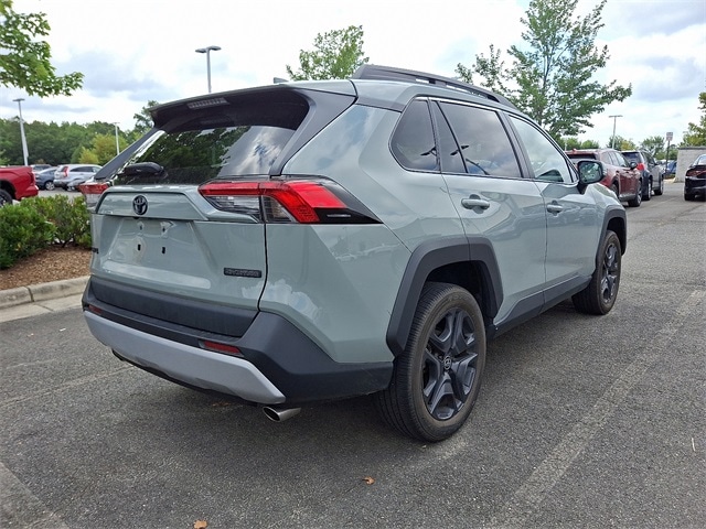 Thumbnail: 2022 Toyota RAV4 - 7