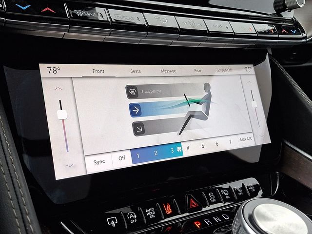 Thumbnail: 2024 Jeep Grand Wagoneer L - 17