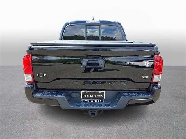 Thumbnail: 2016 Toyota Tacoma - 5