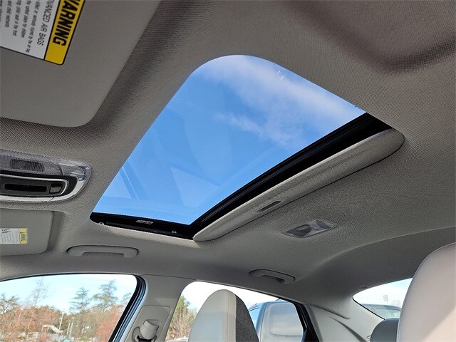 Thumbnail: 2025 Hyundai Elantra - 15