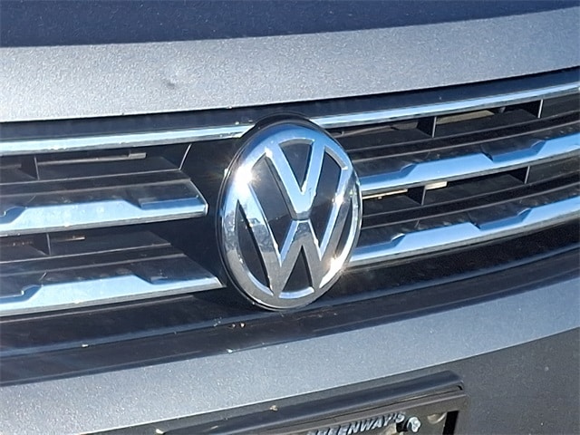 Thumbnail: 2018 Volkswagen Tiguan - 5