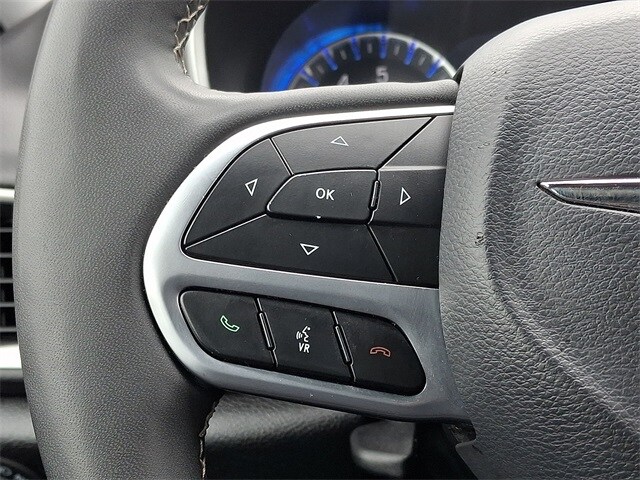 Thumbnail: 2025 Chrysler Pacifica - 20