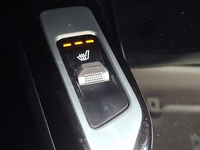 Thumbnail: 2023 Kia Sorento - 29