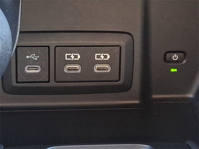 Thumbnail: 2024 Toyota Venza - 26