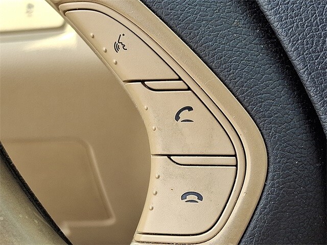 Thumbnail: 2011 Hyundai Sonata - 21
