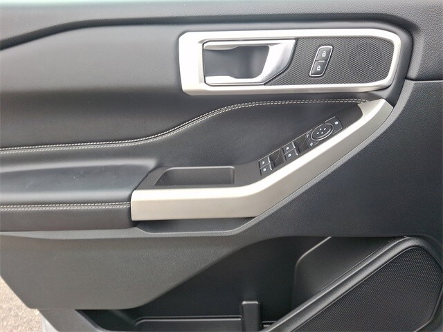 Thumbnail: 2022 Ford Explorer - 12