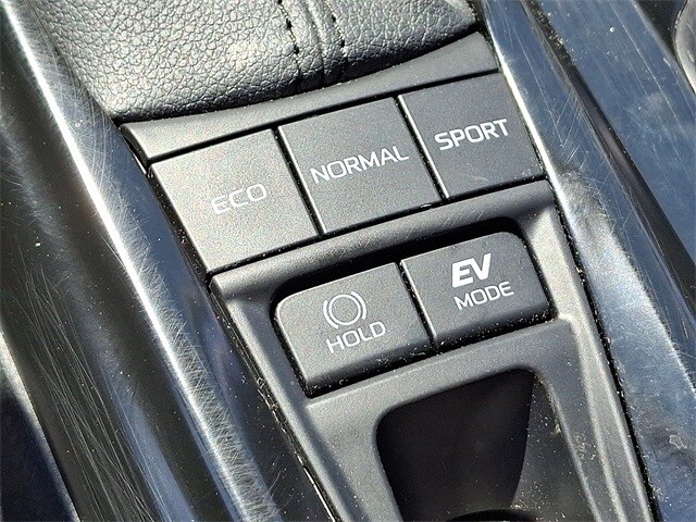 Thumbnail: 2025 Toyota Camry - 21