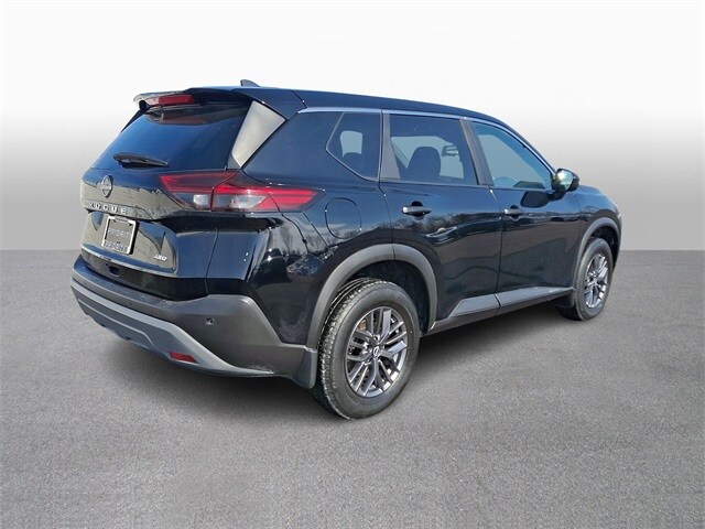 Thumbnail: 2023 Nissan Rogue - 4