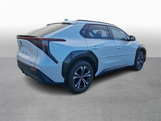 Thumbnail: 2024 Toyota bZ4X - 4