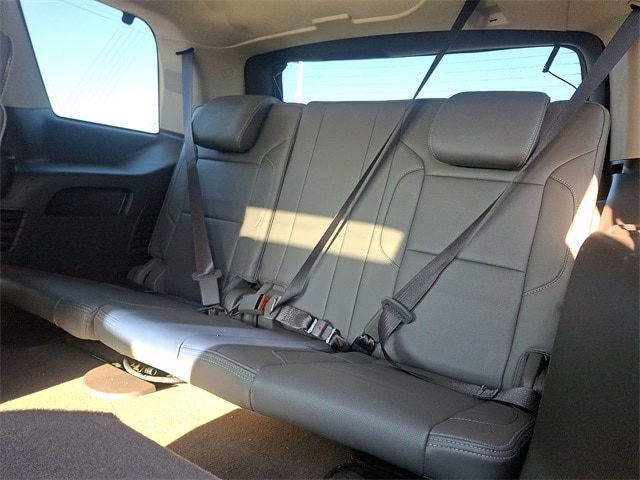 Thumbnail: 2017 GMC Yukon - 11