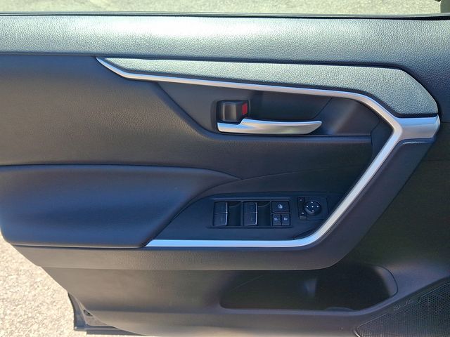 Thumbnail: 2025 Toyota RAV4 - 12