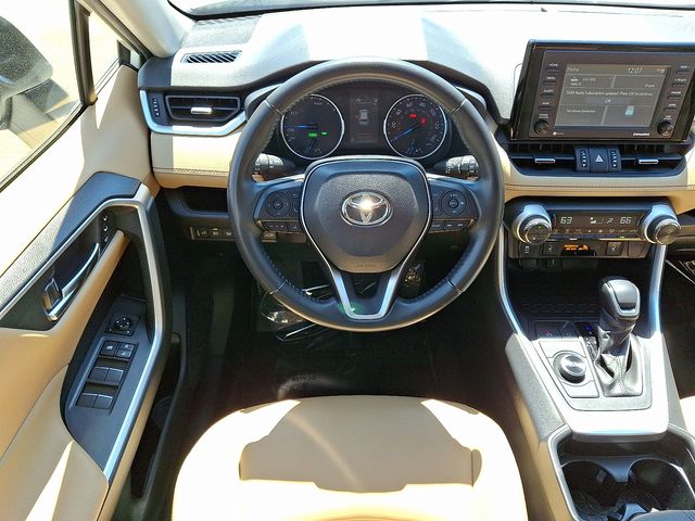 Thumbnail: 2021 Toyota RAV4 - 11