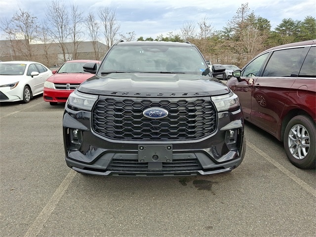 Thumbnail: 2025 Ford Explorer - 3