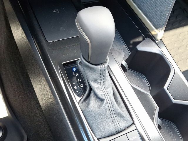 Thumbnail: 2026 Toyota Camry - 12