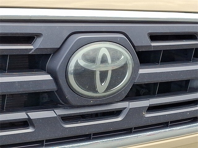 Thumbnail: 2018 Toyota Tacoma - 5