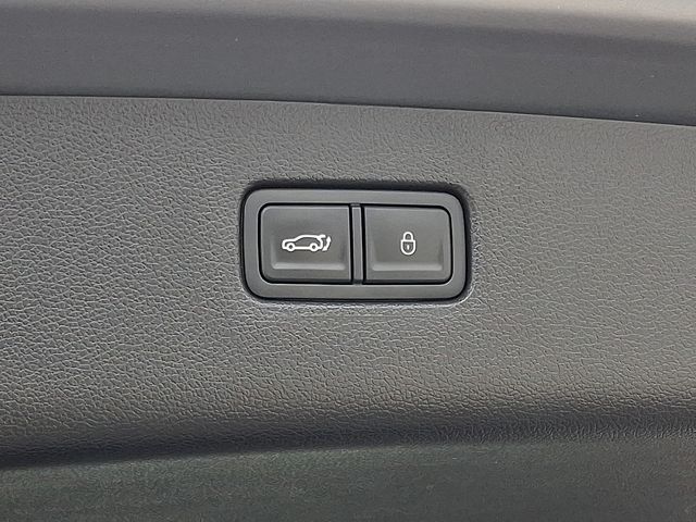 Thumbnail: 2025 Genesis GV80 - 32