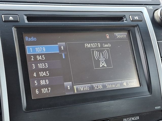 Thumbnail: 2014 Toyota Camry - 16