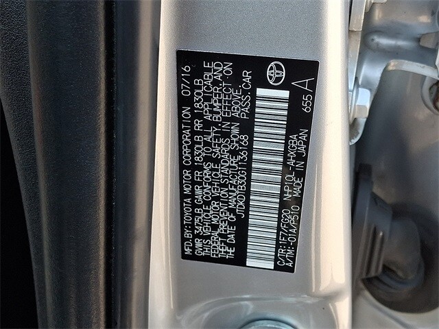 Thumbnail: 2016 Toyota Prius c - 27