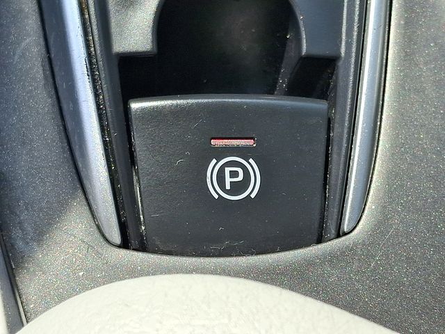 Thumbnail: 2023 Toyota Camry - 23