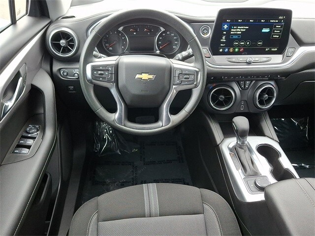 Thumbnail: 2025 Chevrolet Blazer - 11