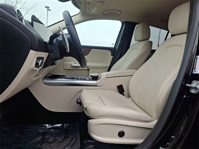 Thumbnail: 2023 Mercedes-Benz GLA - 13