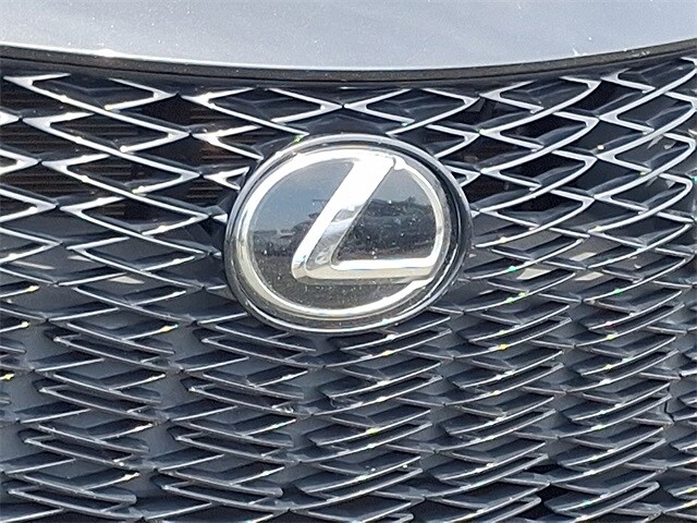Thumbnail: 2021 Lexus IS - 9